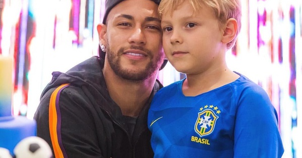 Dân mạng 'phát cuồng' vì con trai của siêu sao Neymar