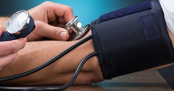 Khi nào cần gặp bác sĩ để kiểm tra huyết áp?