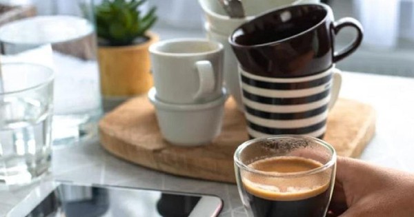 Caffeine trong cà phê có ảnh hưởng như thế nào đến hệ tiêu hóa?
