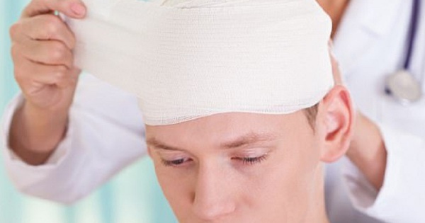 Có phương pháp tự chăm sóc để giảm đau đỉnh đầu khi chạm vào không?