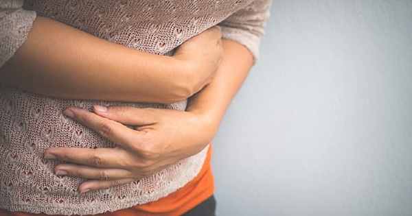 Đầy bụng khó thở có thể là triệu chứng của bệnh gì?