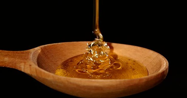 Khám phá 10 công dụng của mật ong cho sức khỏe của bạn