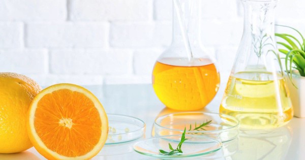 Có hại không nếu uống quá nhiều vitamin C?
