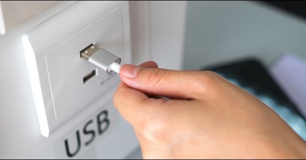 Cách bảo vệ thông tin cá nhân khi sử dụng cổng sạc USB công cộng