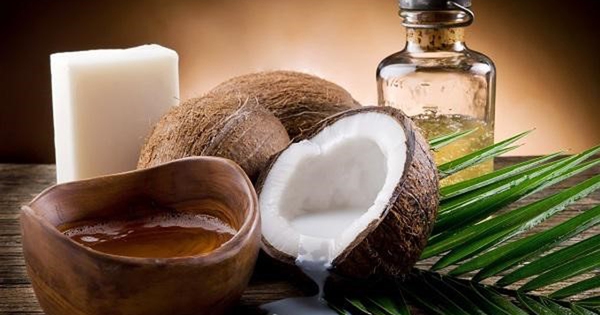 Cách sử dụng dầu dừa để súc miệng?