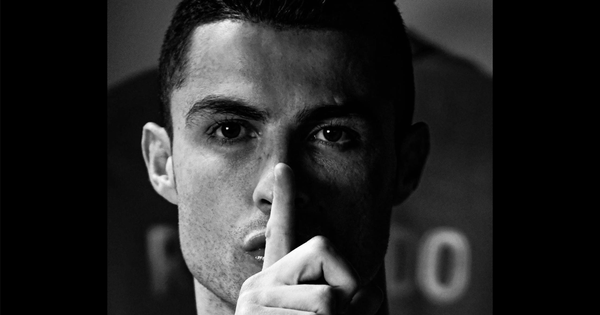 Thông điệp \'đen trắng\' của Ronaldo: Một thông điệp đầy cảm hứng và ý nghĩa từ Cristiano Ronaldo đã được truyền tải qua ảnh liên quan đến \