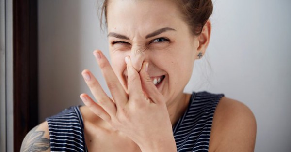 Nước tiểu có mùi hôi có thể gây ra bệnh lý ở hệ tiết niệu không?
