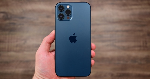 iPhone 12 Pro – Pro Max lộ hình ảnh mặt lưng kính với 3 camera và vị trí  cảm biến LiDAR - BNews