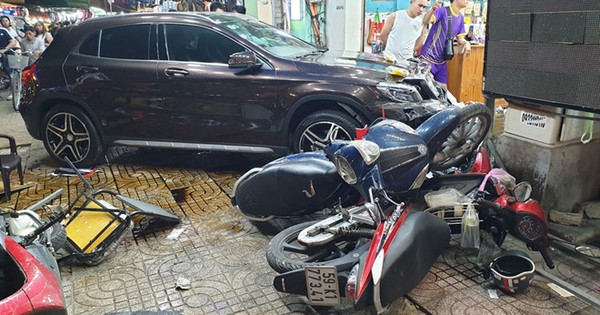 Chia sẻ 96 cô nàng tài xế mercedes siêu đỉnh daotaonec #7 Chia sẻ 96 cô nàng tài xế mercedes siêu đỉnh daotaonec