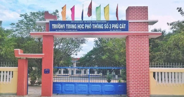 Cách thiết kế logo lớp 12 độc đáo và sáng tạo