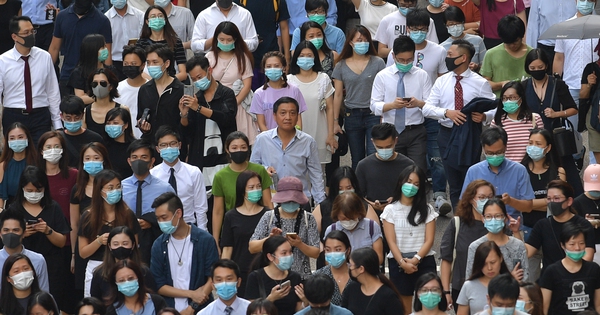 香港領導人啟動緊急權力防止暴力