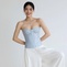 Bản tình ca cá tính với áo corset và quần ống rộng