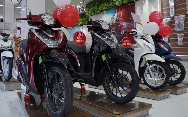 Honda thu hồi hàng nghìn xe máy Goldwing dính virus Takata