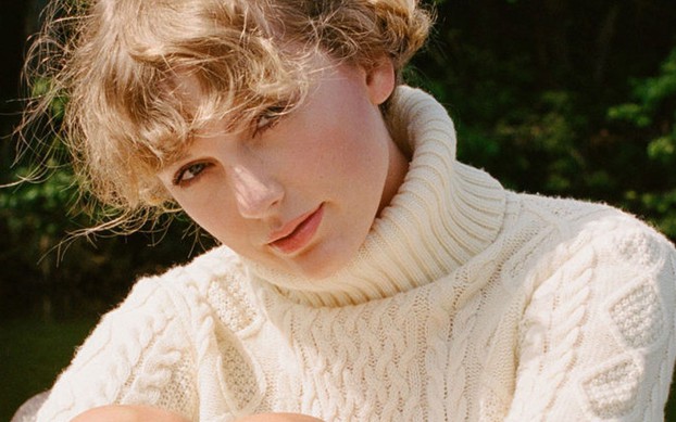 Taylor Swift ủng hộ hơn 700 triệu đồng giúp nữ sinh nghèo vào đại học