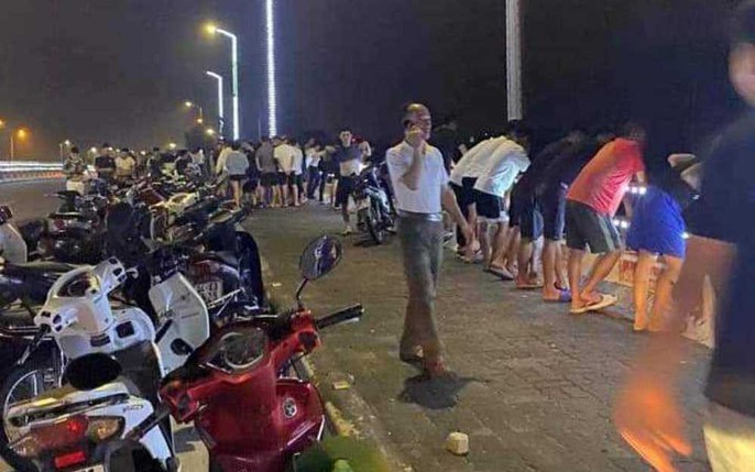 Hải Dương: Tìm thấy thi thể nam thanh niên nhảy cầu