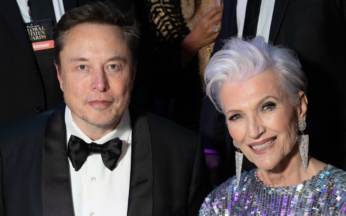 Maye Musk: tin tức, hình ảnh, video, bình luận mới nhất