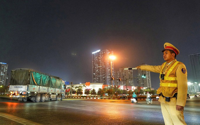 Tình trạng nghiện bóng cười gia tăng trong giới trẻ: Cảnh báo từ các bác sĩ