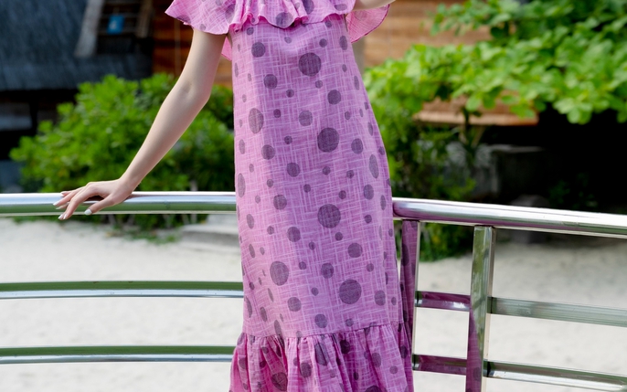 Đầm suông chữ A họa tiết màu nào là xu hướng hot nhất trong mùa hè này -  Mytour