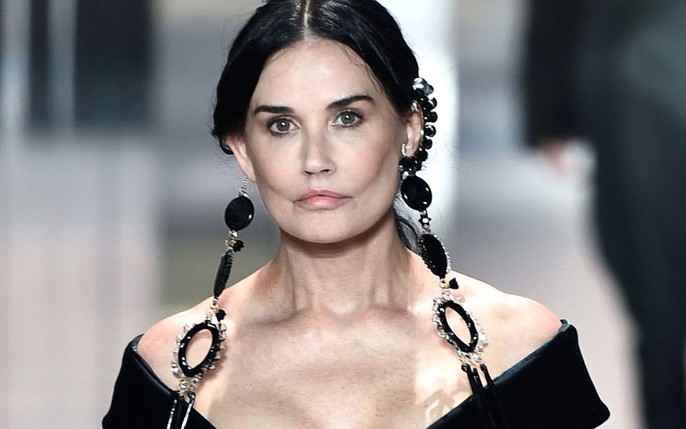 Gương mặt Demi Moore: tin tức, hình ảnh, video, bình luận