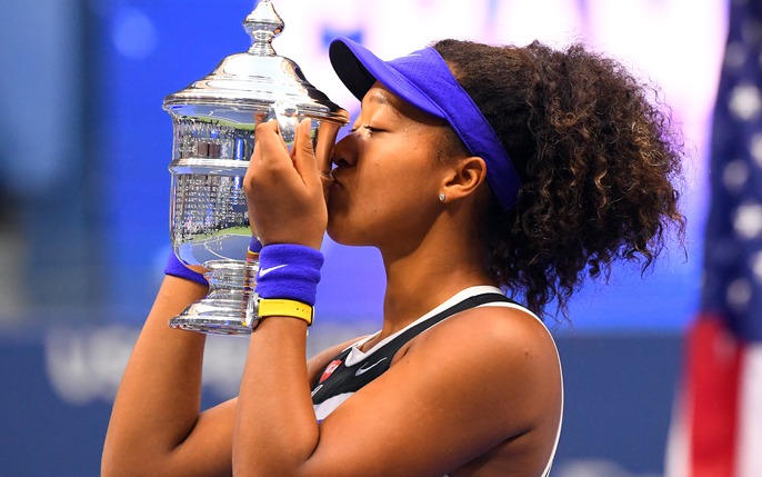 Thủ tướng Nhật Bản Shinzo Abe ca ngợi Naomi Osaka như một 'anh h&ugrave;ng d&acirc;n tộc'