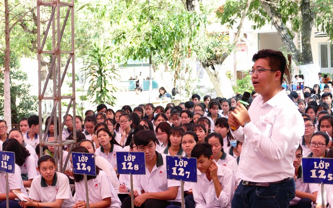 Xét tuyển và quyết định nhập học: Quy định và lưu ý