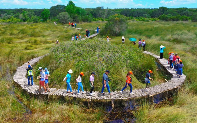 tour ngắn ngày: tin tức, hình ảnh, video, bình luận mới nhất