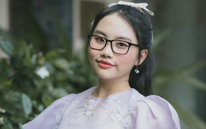 phuong-my-chi-10-17021069239761038059207-286-0-1212-1482-crop-1702107370600155210227.jpeg