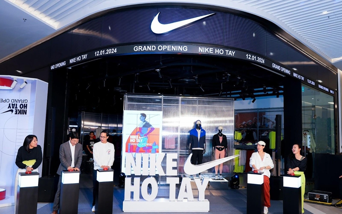 Nike store outlet cong hoa