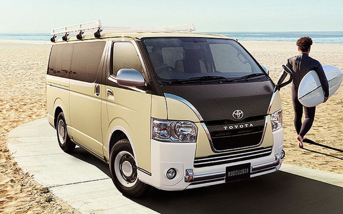 Cá mập Toyota Hiace phiên bản độ dã ngoại trình làng