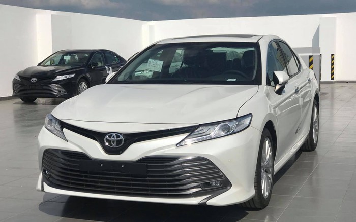 Giá bán xe Toyota Camry cũ có nên mua Camry nhập khẩu cũ không