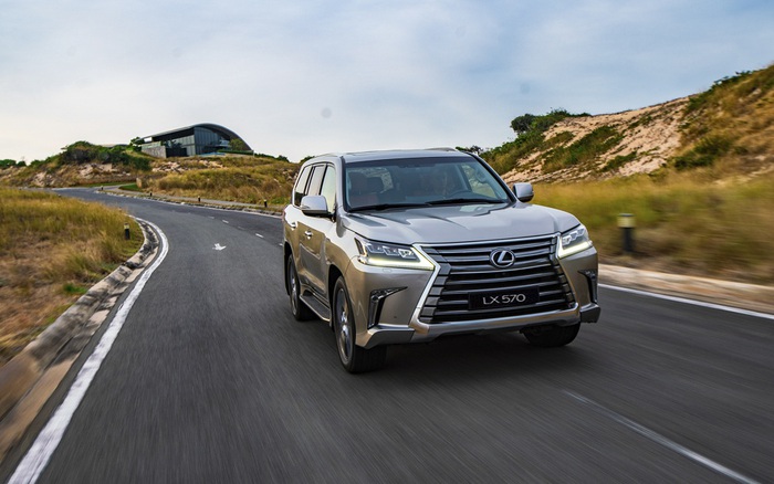 One Week With the 2020 Lexus LX 570Big Grille Big SUV
