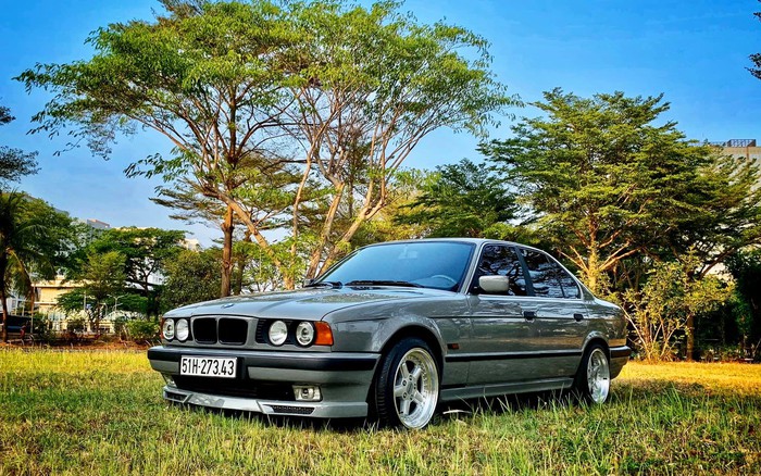 ĐÁNH GIÁ XE BMW 525i 1995 phục chế  Kết tinh của đam mê