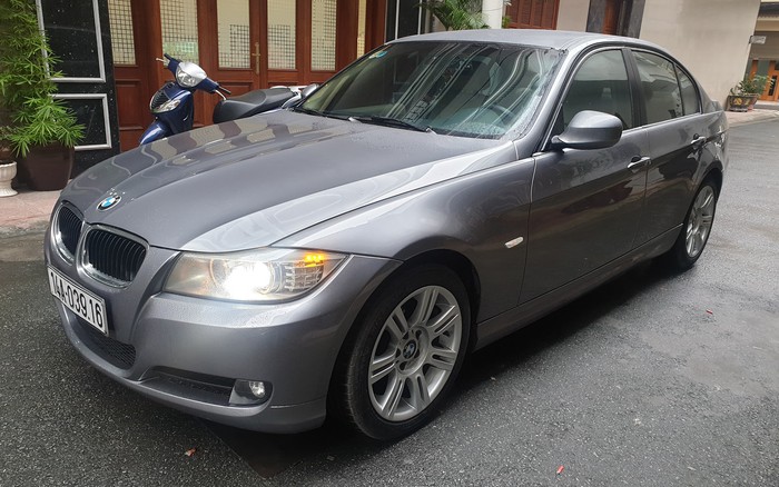 Bmw 320i 2010 đen  103567831