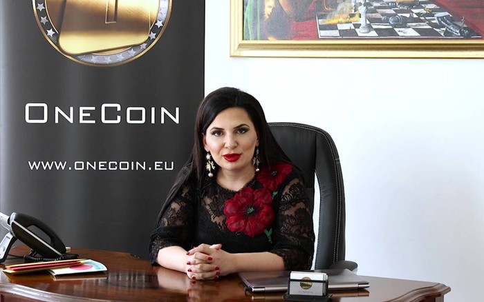 Ruja Ignatova, còn được biết đến với danh xưng “Bà trùm tiền ảo,”