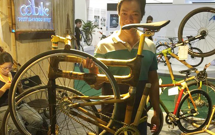 Video Trên tay xe đạp khung tre của Viet Bamboo Bike