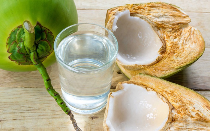 Điều gì xảy ra khi bạn uống nước dừa suốt một tuần?