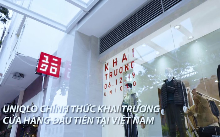 Hàng nghìn người xếp hàng chờ mua sắm tại cửa hàng Uniqlo đầu tiên ở Việt  Nam