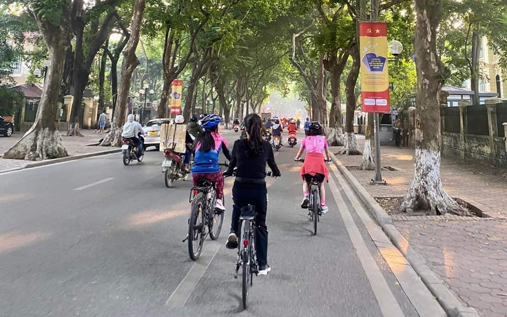 Du xuân tứ trấn - khám phá Hà Nội Tết bằng xe đạp