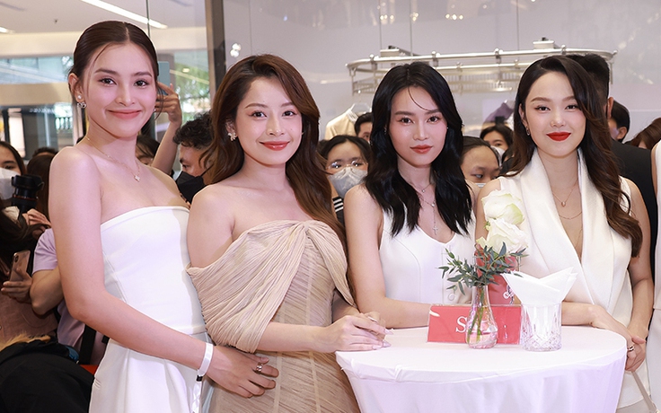Chi Pu đọ dáng Ninh Dương Lan Ngọc, Tiểu Vy Chi Pu đọ dáng Ninh Dương Lan Ngọc, Tiểu Vy