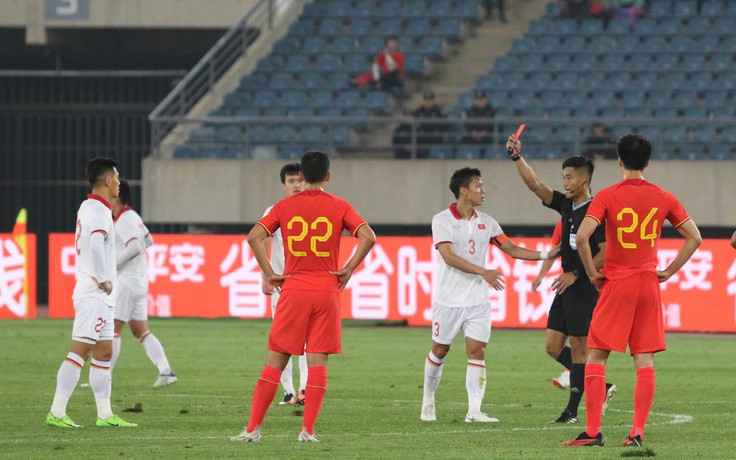 Quế Ngọc Hải nhận tin không vui trước trận gặp đội Hàn Quốc