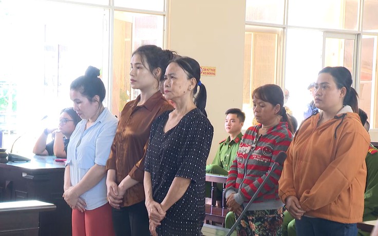 Xét xử đường dây lừa gả bán 11 phụ nữ sang Trung Quốc Xét xử đường dây lừa gả bán 11 phụ nữ sang Trung Quốc