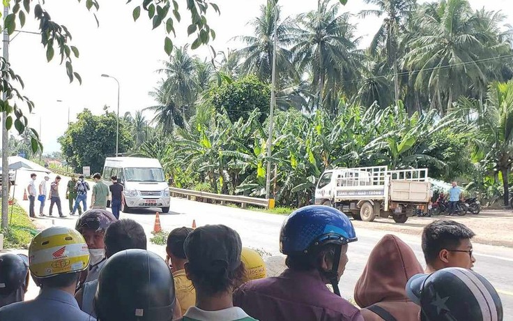 Bình Định: Điều tra vụ xe khách tông chết người rồi di chuyển khỏi hiện trường