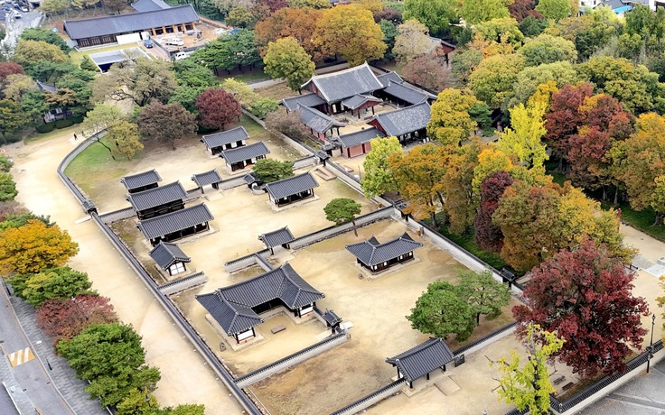 Ấn tượng với cảnh sắc mùa thu ở làng cổ trăm tuổi của Hàn Quốc