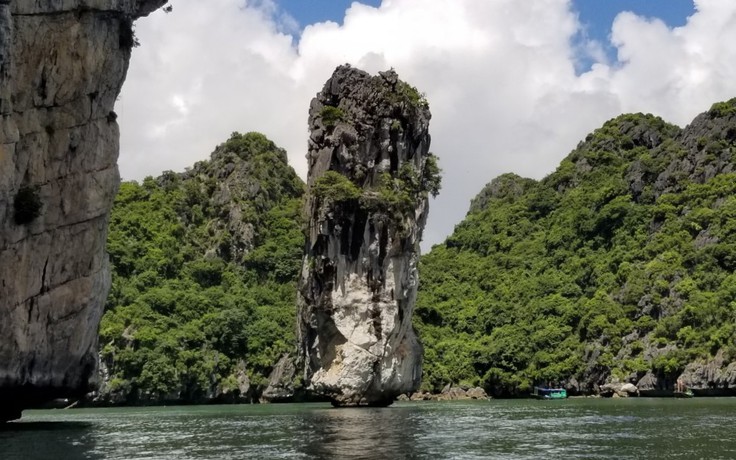 Hải Phòng: Tìm phương án bảo tồn hòn Bút trên vịnh Lan Hạ