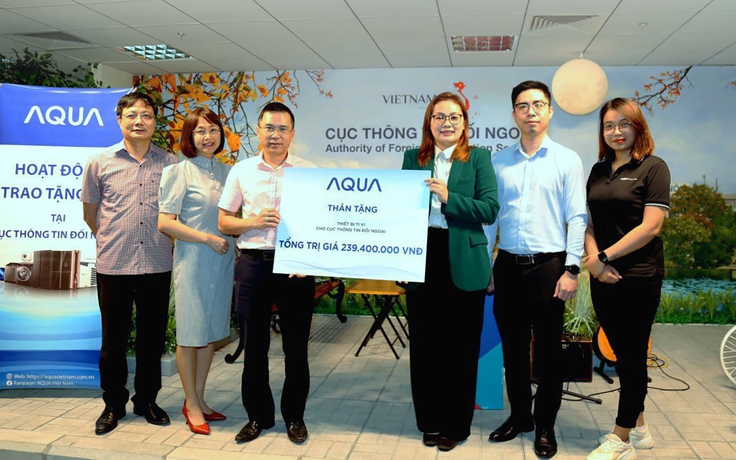 Aqua Việt Nam tặng tivi phục vụ tiếp dân