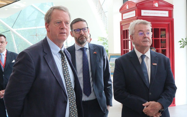 Bộ trưởng Anh phụ trách Scotland thăm Việt Nam