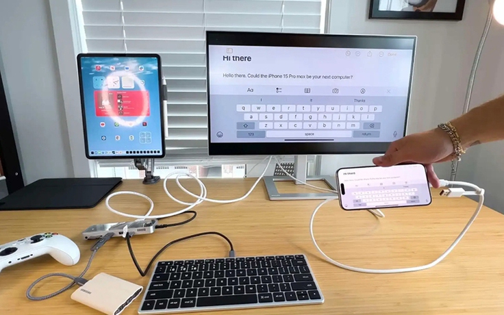 Cách sử dụng iPhone 15 với màn hình ngoài