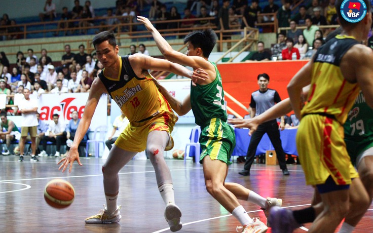 Cầu thủ bóng rổ cao nhất Việt Nam giúp Sóc Trăng lên ngôi vô địch quốc gia