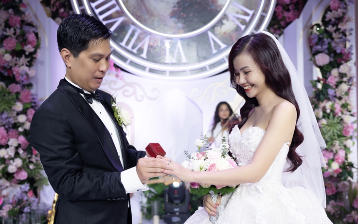 Đám cưới ca sĩ Tuấn Anh và doanh nhân Xuân Thanh, bữa tiệc âm nhạc ấn tượng