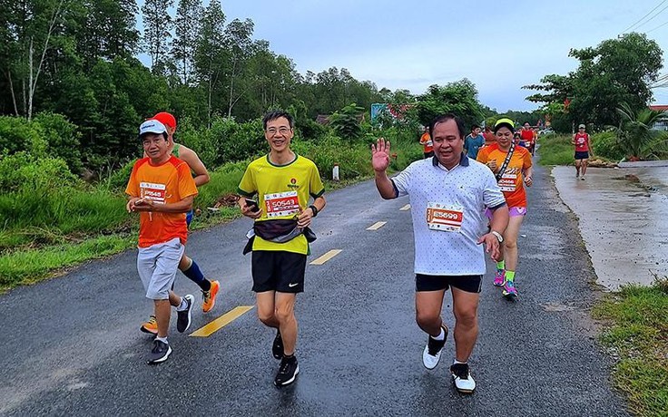 Cà Mau: Giải Marathon lần 2 thu hút 6.000 người tham gia